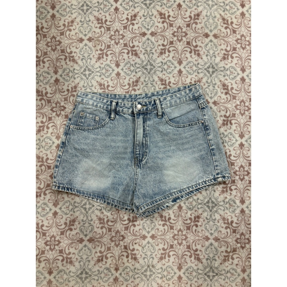 SHEIN Light Wash High Waisted Denim Shorts Size 30 Light Blue sw2211172889003888